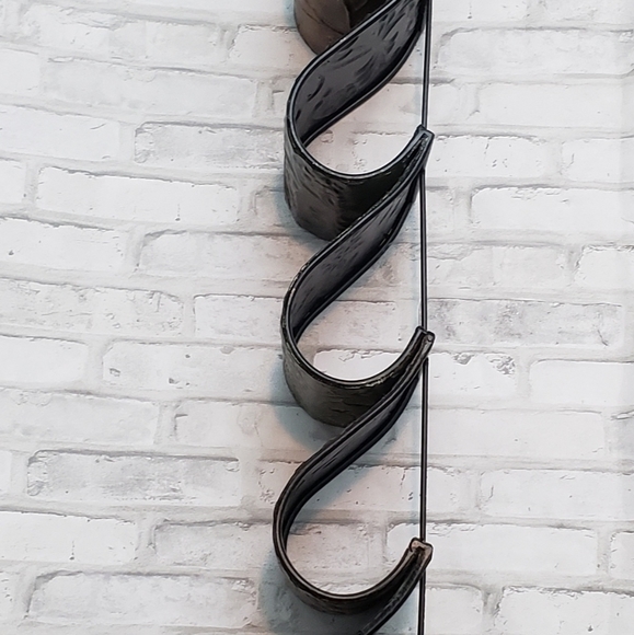 Artistic 5-Bottle Wave Wall-Mount Wine Rack - Brown/Green - Picture 6 of 9